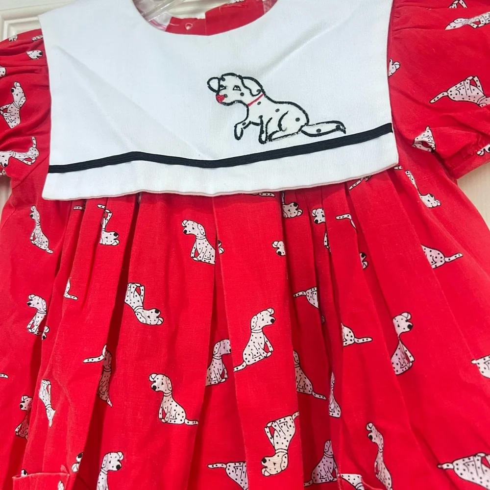 VNTG Girl's Dorissa II 80s Dogs All Over Print Red Dress Cape Size‎ 4T Holiday